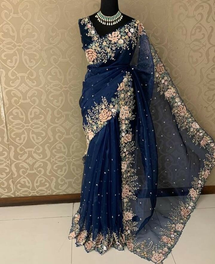 Sarhi Dress