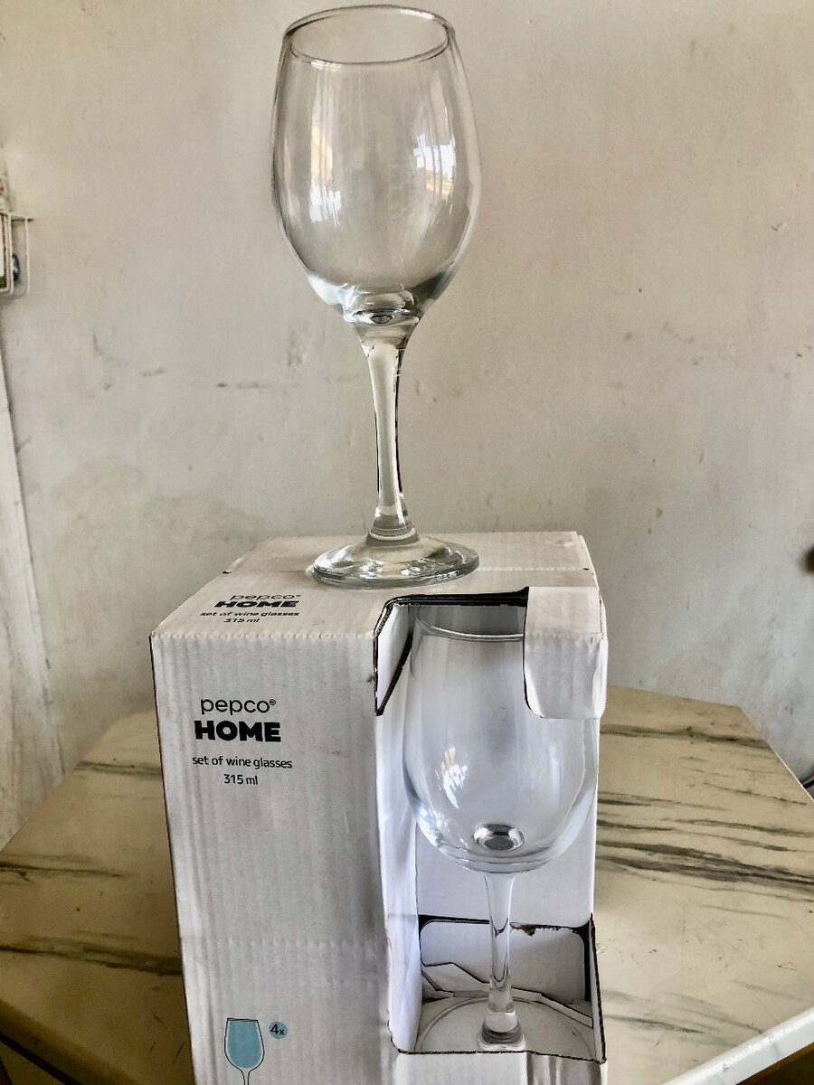 4pcs wine glasses