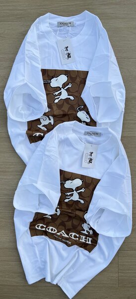 T-shirt graphique tendance unisexe