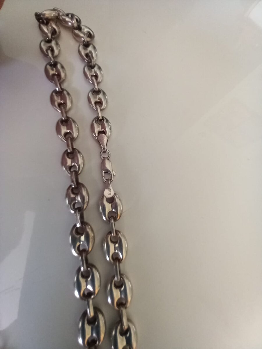 Collier en acier inoxydable élégant