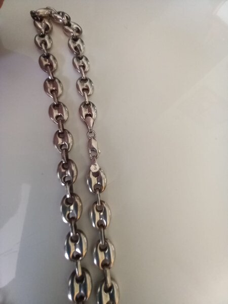 Collier en acier inoxydable élégant