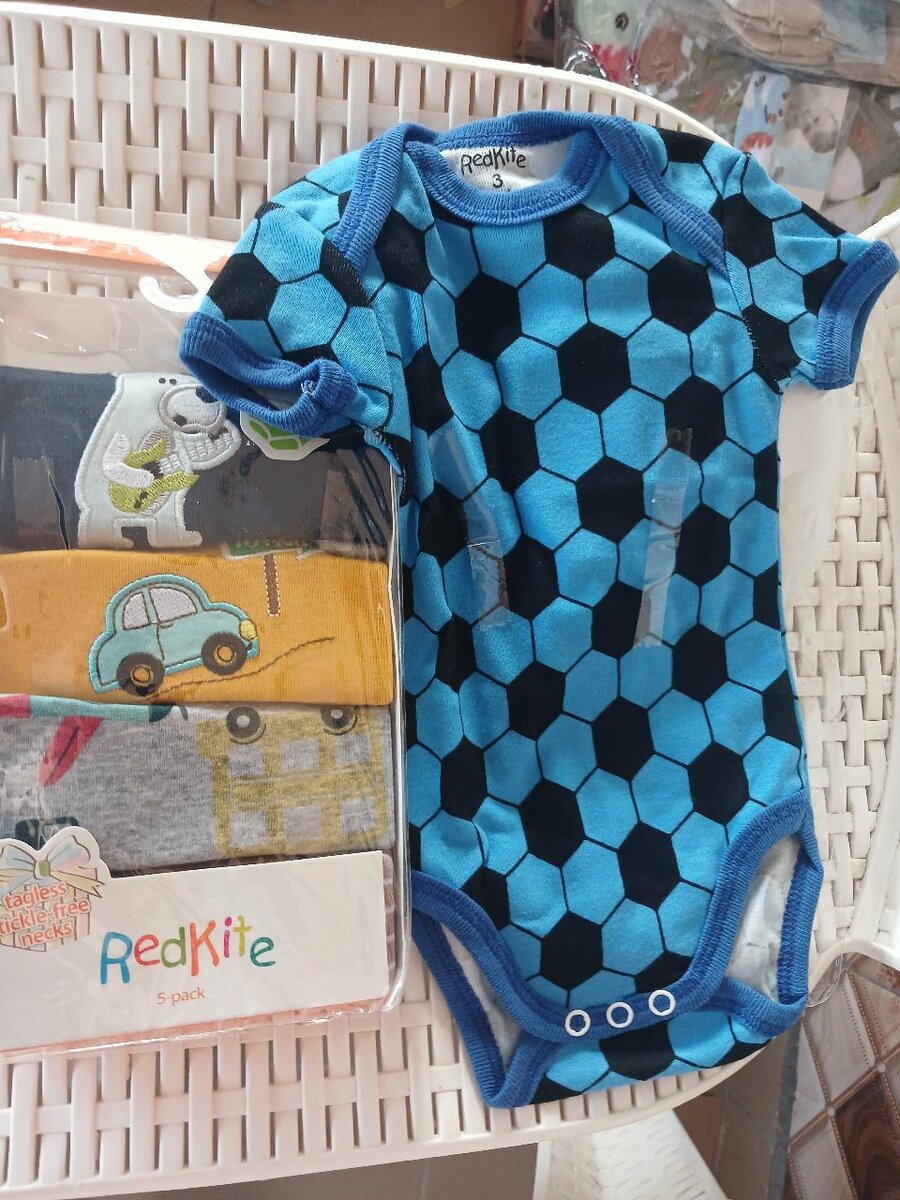 Redkite Baby Bodysuit Set