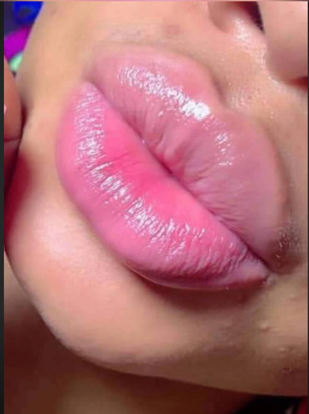 Produits de lèvre Rose