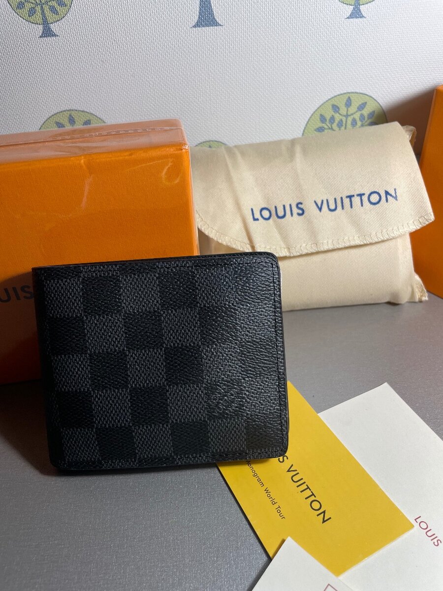 Кошелек Louis Vuitton