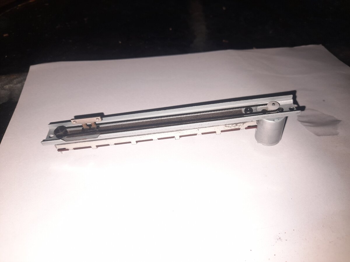 Curseurs X32 ( fader motorisés)