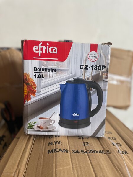 Bouilloire électrique 1.8L Efrica