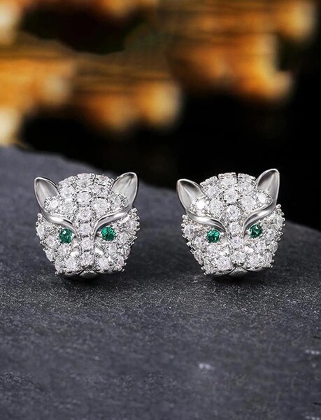 Leopard design stud earings