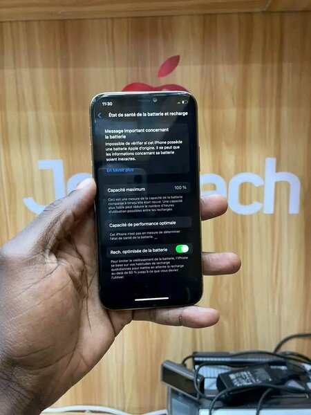 iPhone 12 Rouge