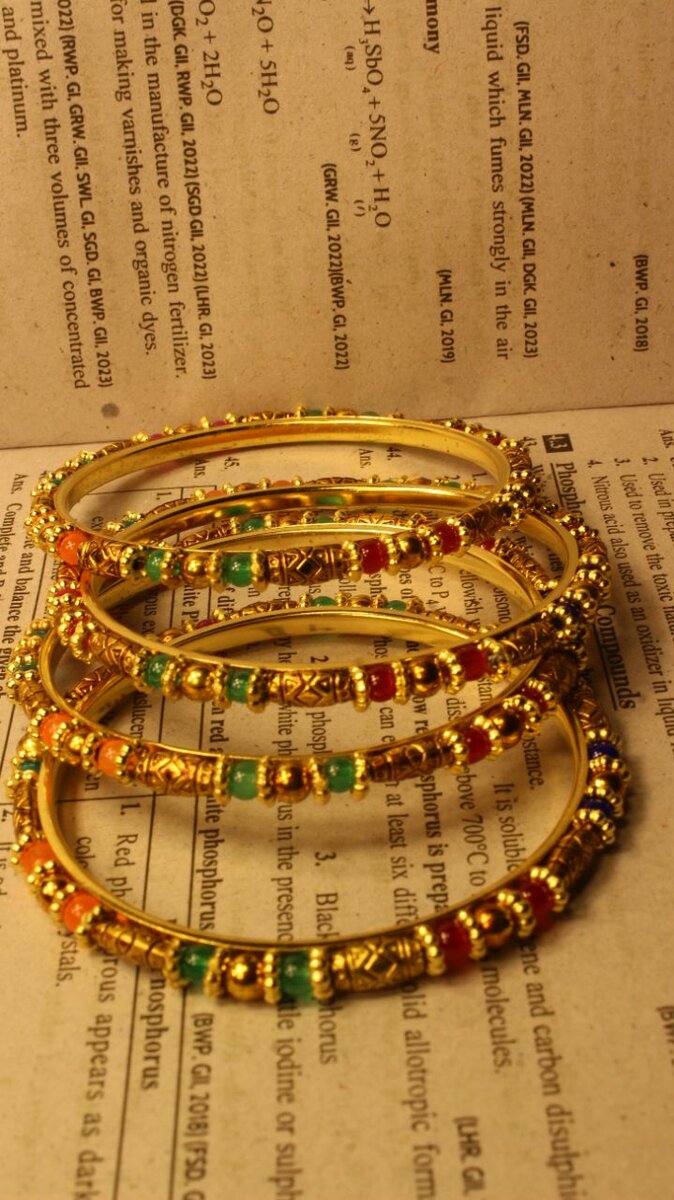 Casual Multi Color Pearls Design Bangles