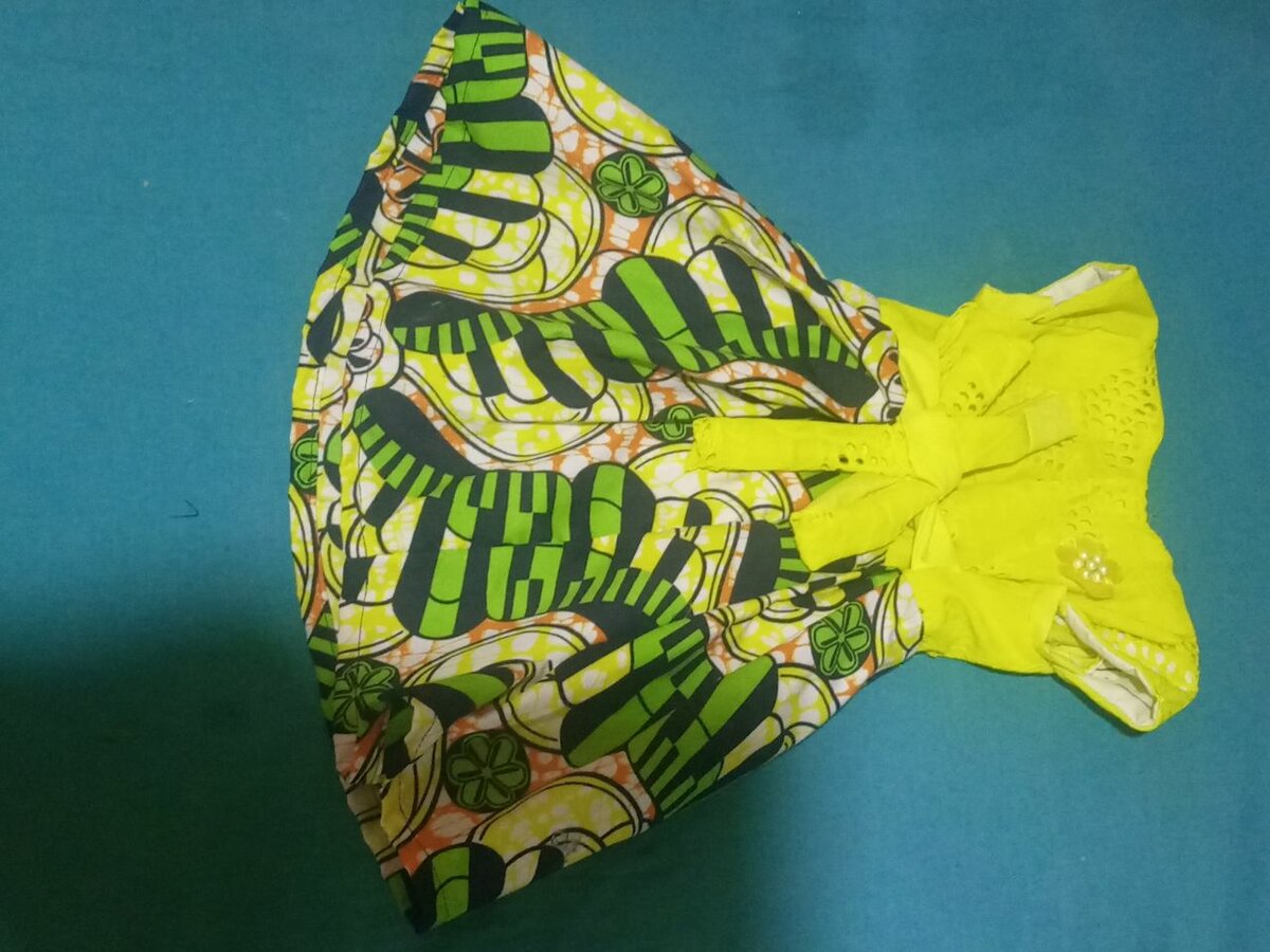 Robe colorée pour filles