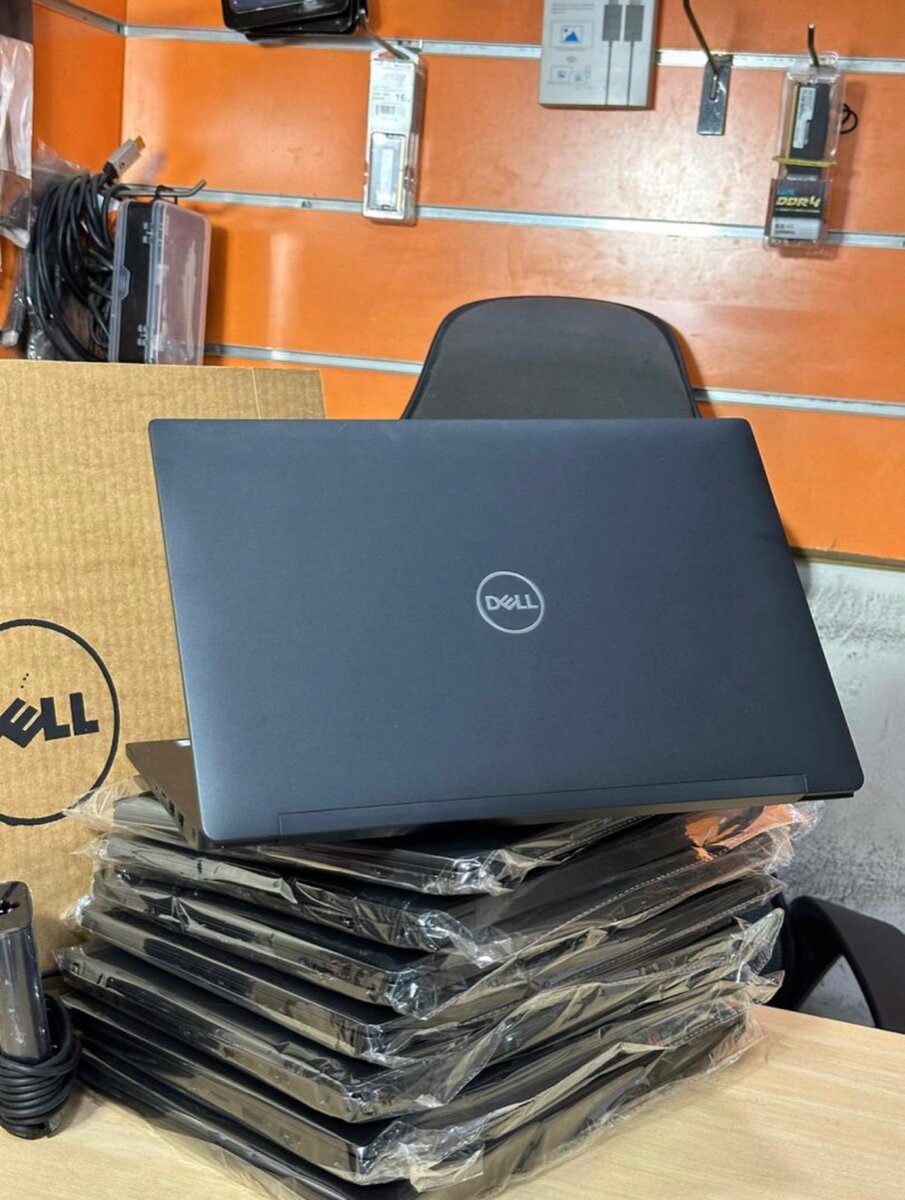 Dell Latitude 7490