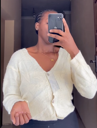  Short knitted cardigan with buttons  size: M