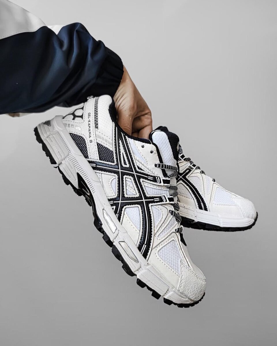 ASICS