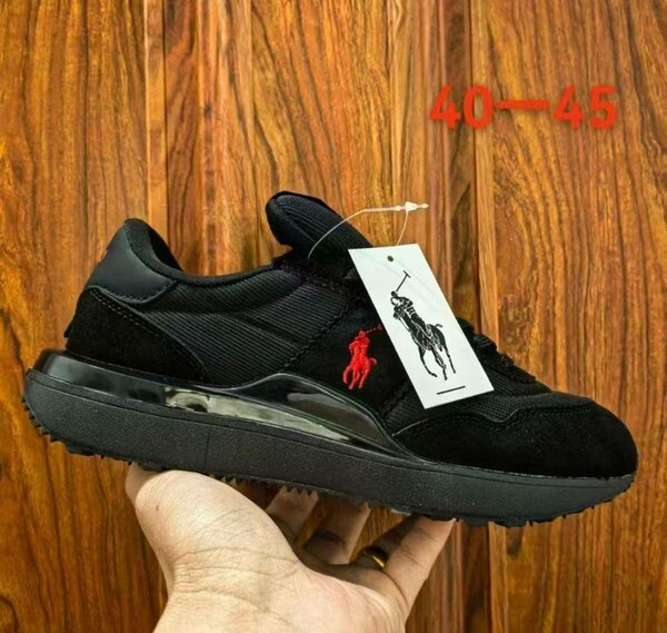 Sneakers noirs élégants homme