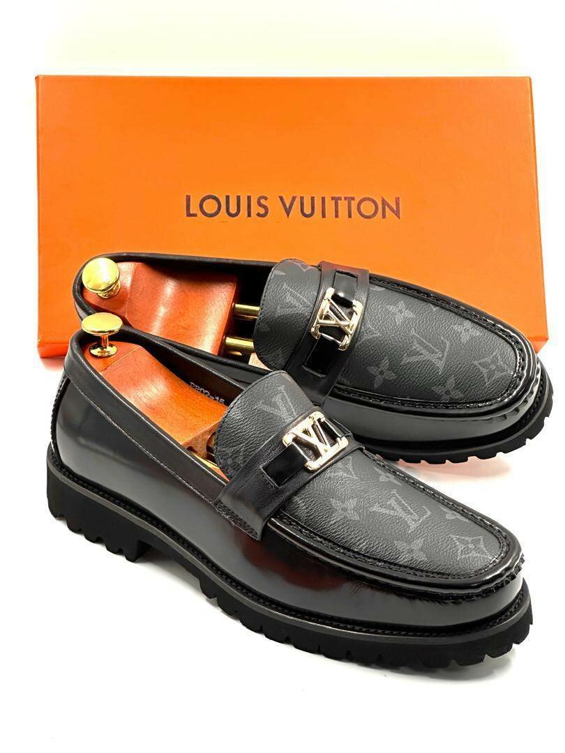 Loujs Vuitton Classic Shoes