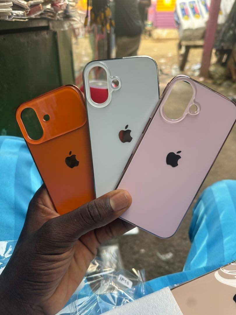 Étuis colorés pour iPhone