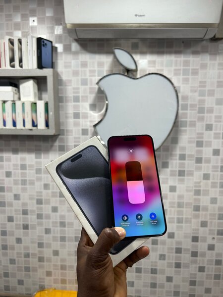 iPhone 15pro max et 14pro max