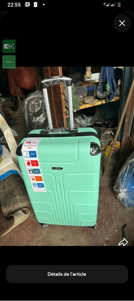 Valise rigide à roulettes