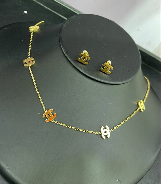Ladies jewelry set