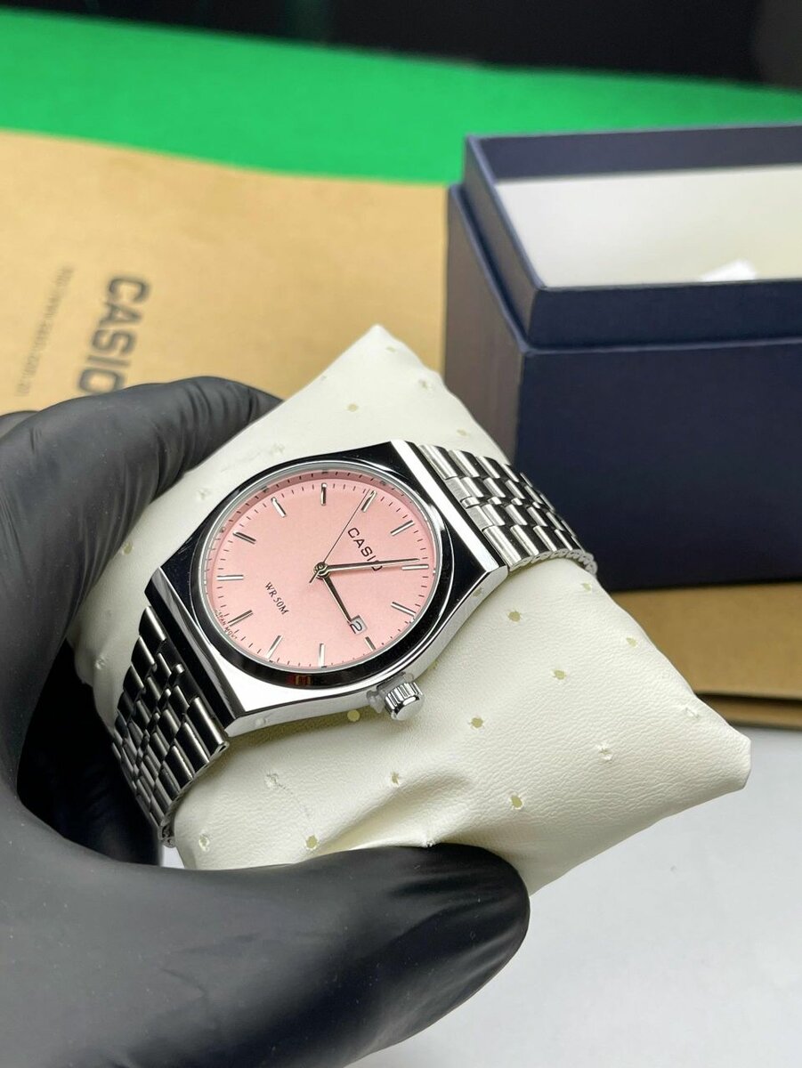 Montre Casio homme et femme