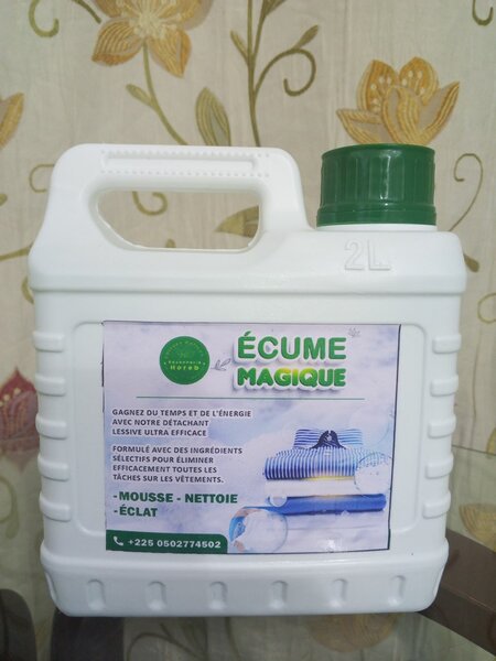Détergent Écume Magique 2L