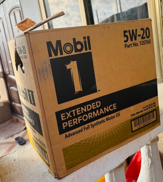 Mobil 5W 20 Advanced Full Synthetic engine oil