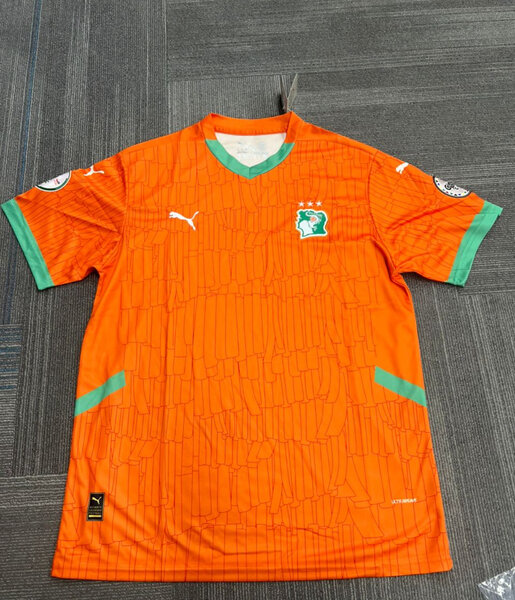 Maillots de football authentiques