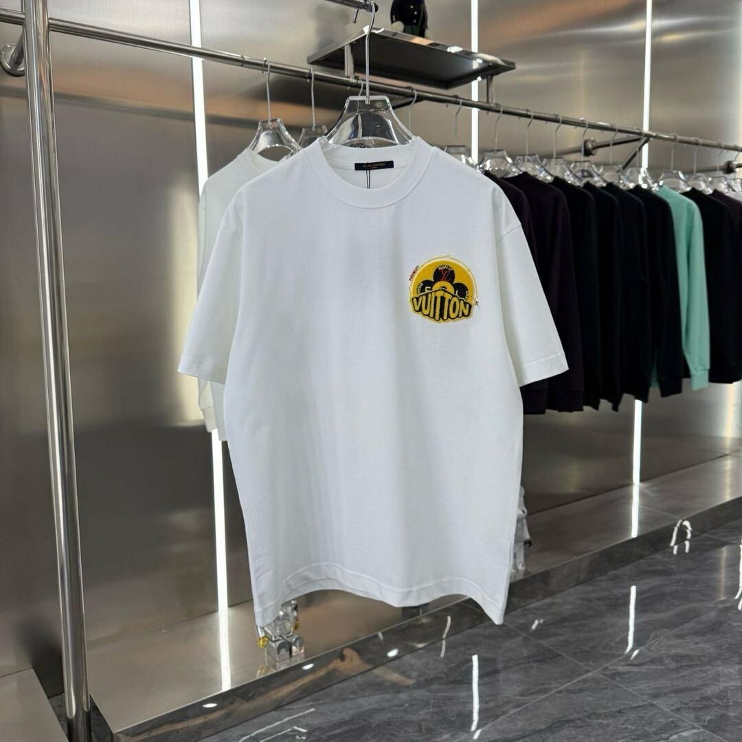 TI Shirt Luis Vuitton