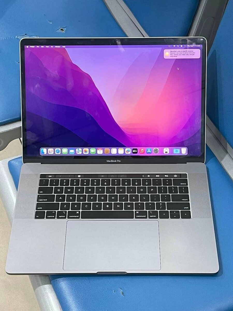 Apple MacBook Pro TouchBar