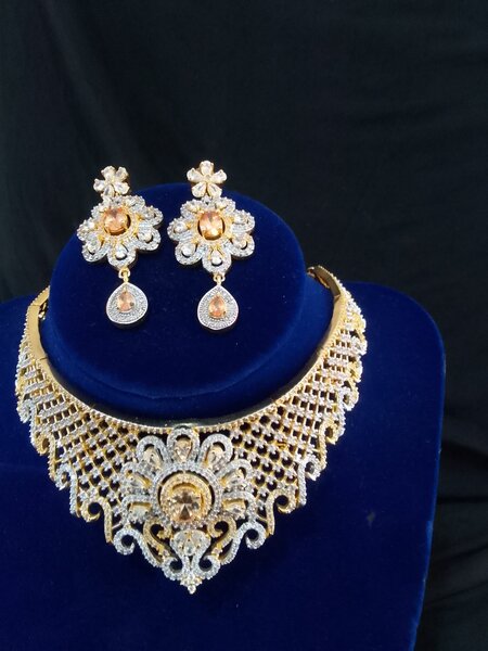 Bridal and occasional choker