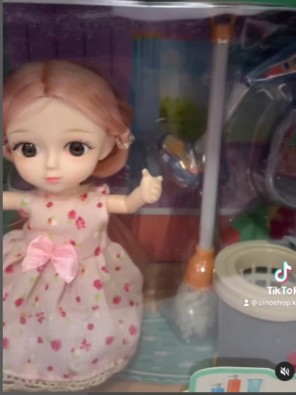 Игровой набор с куклой