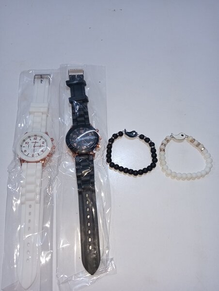 2pcs watches and bracelets