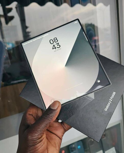 Smartphone pliable Galaxy Z Fold4