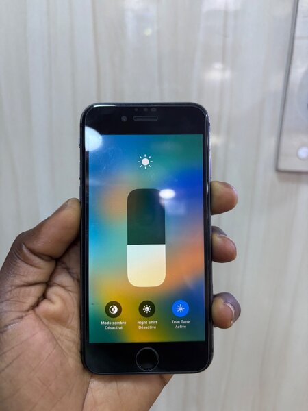 iPhone 8 simple