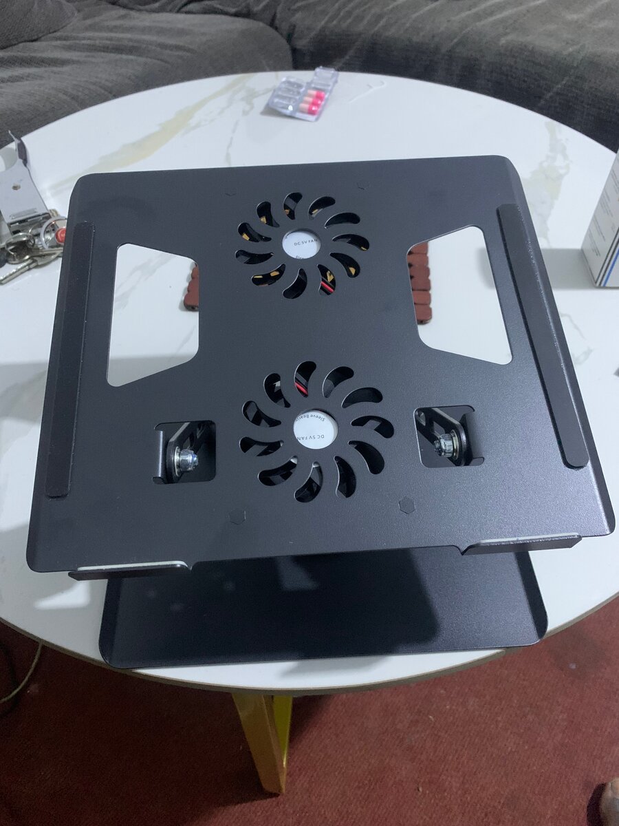 Support Pc avec Refroidisseur