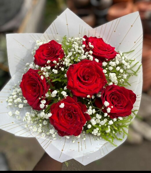 Bouquet de roses rouges élégantes
