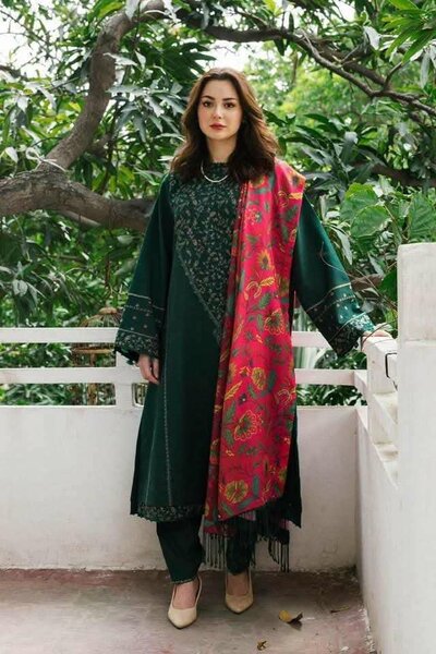 Green lawn suit