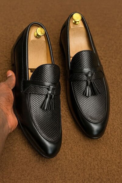 SOULIER SANS LASSER  POMPONS