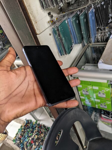 Infinix hot40i 128gb