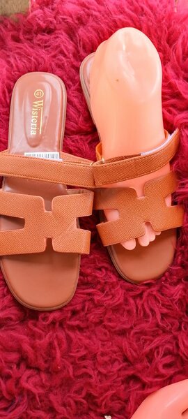 Sandales orange élégantes
