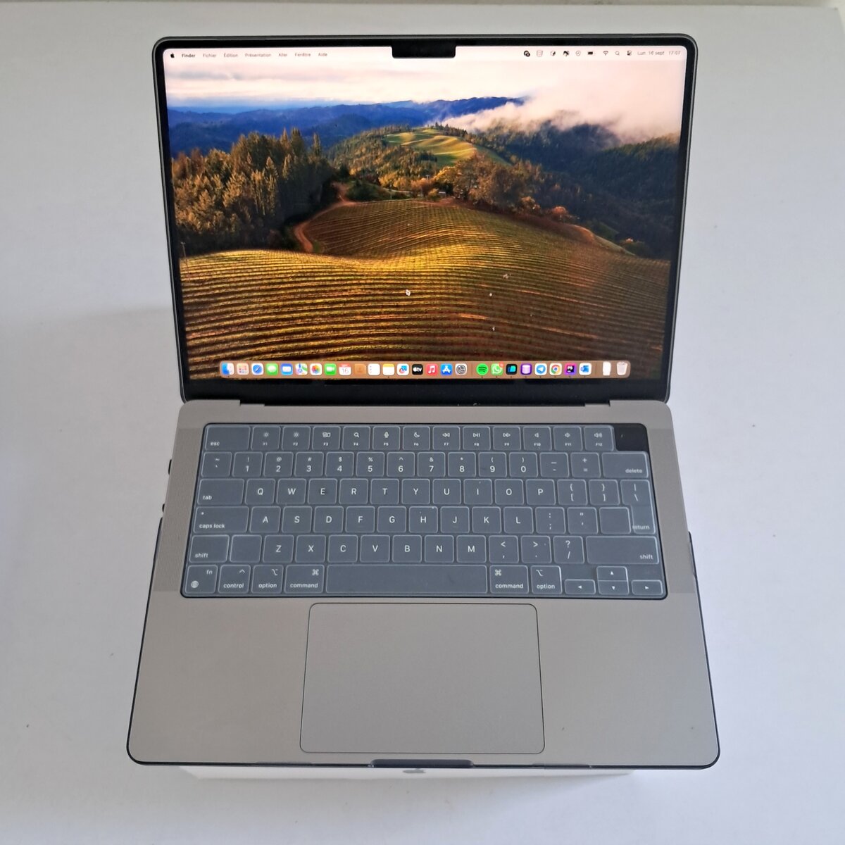 MacBook Pro M3 14"