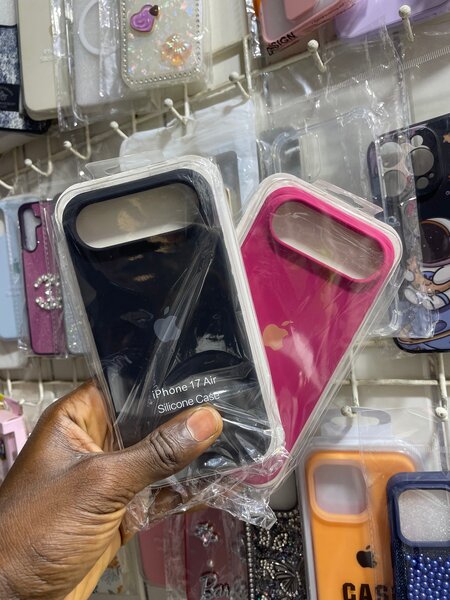 Coque en silicone iPhone 17 Air