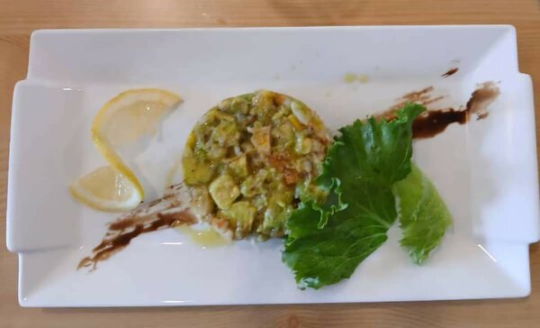 Tartare d'avocat et crevettes