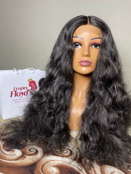 Perruque naturelle ondulée