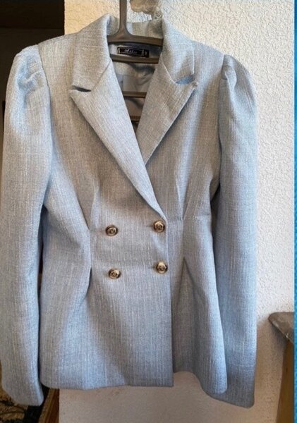 Приталенный пиджак