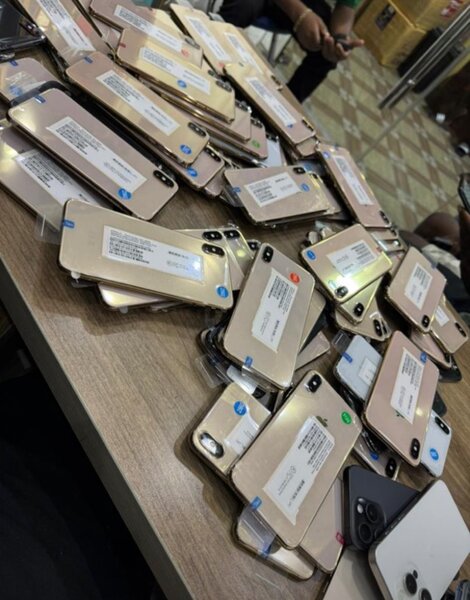 iPhone XS Max 256 gig factory unlock available