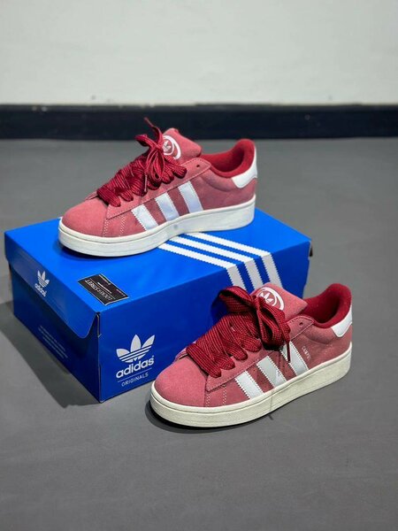 Adidas campus