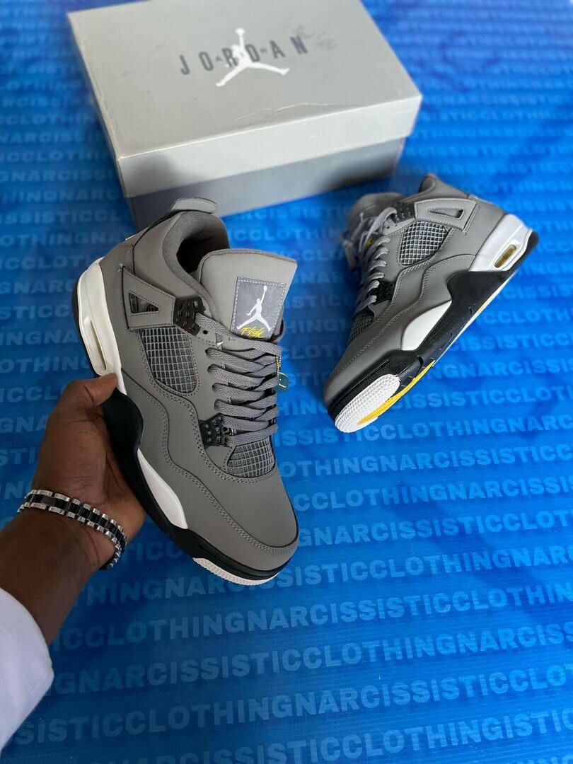 Jordan 4 first class