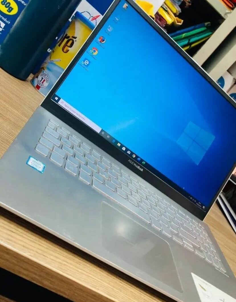 ASUS VivoBook Ultrabook 15"