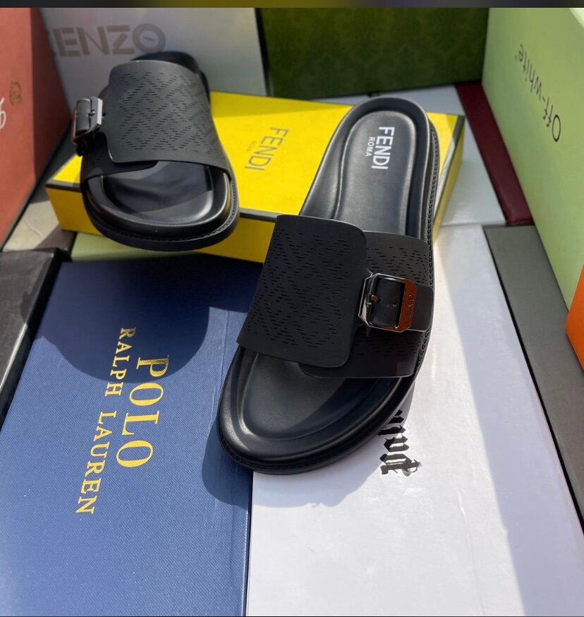 Sandales de luxe élégantes